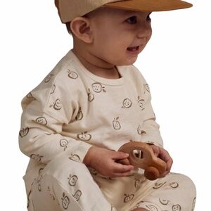 NWTS Rylee & Cru Apples all over, pants/long sleeve tee, size 12-18 months